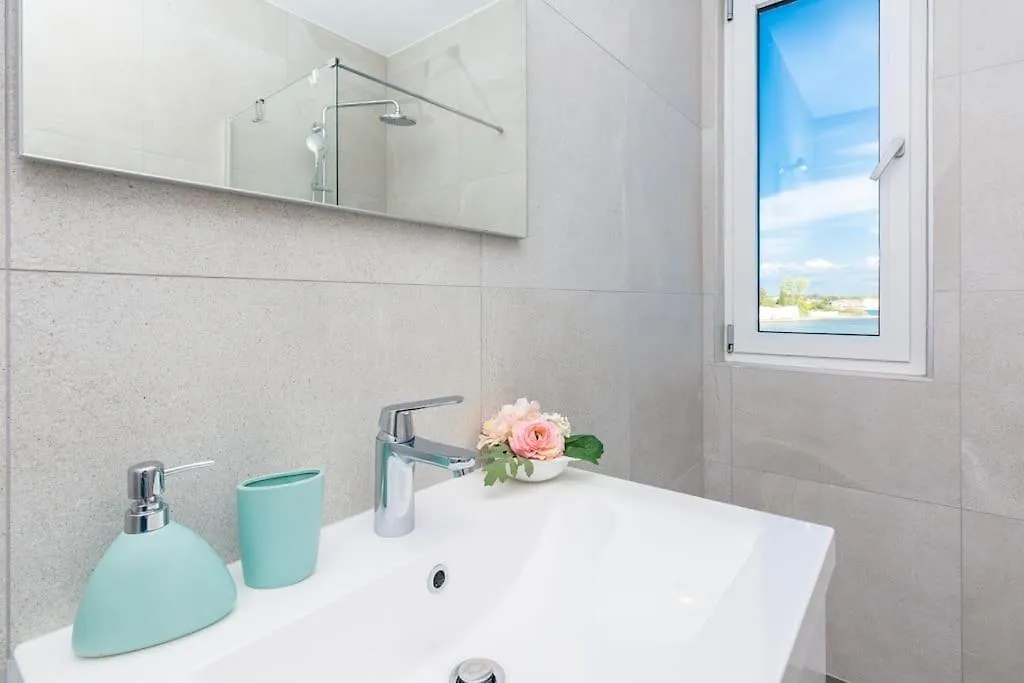 Villa Miri Olive Privlaka